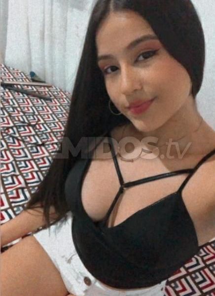 Hola mi amor soy Maira, una tierna jovencita , empiezo a brindar mi compañía sexual a caballeros con ganas de disfrutar de mi cuerpo las veces y en TODAS LAS POSES QUE QUIERAS.ME TENDRAS DESNUDA PARA TI SOLITO, me besas, acaricias y chupas todo mi cuerpo como si fuera tu enamorada me dejo hacer de todo.