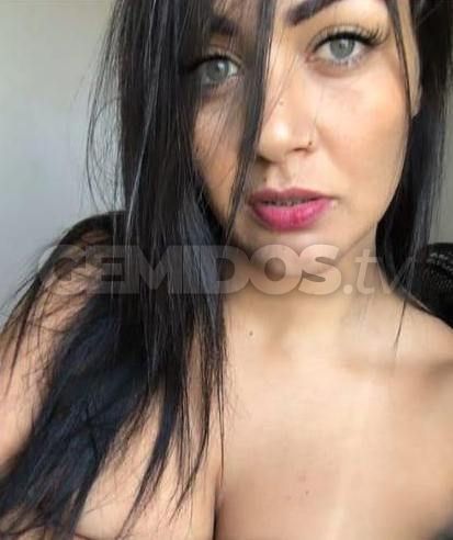 Olá meus amores, venha ter um atendimento diferenciado com muito carinho e simpatia! Sou uma mulher fogosa cheia de tesão, com um corpo escultural. Toda durinha, gostosa, louca para realizar suas fantasias e te fazer delirar. Todas as minhas FOTOS SÃO REAIS E CASEIRAS para você não se decepcionar. Olhos verdes encantadores além de muito simpática e educada. Sem frescura e muito safadinha. Linda de corpo e rosto. Sua cachorrinha ou sua namoradinha na cama, você escolhe! Oral maravilhoso, bem molhadinho.