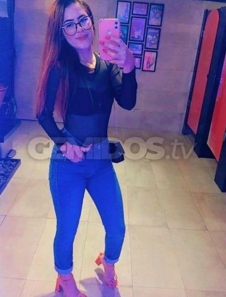 Olá, meu lindo. Muito prazer, sou uma linda acompanhante para homens de bom gosto, pele branquinha, cabelo ruivo, magrinha e olhos castanhos. Em meu atendimento sou carinhosa e atenciosa, discreta e louca por safadeza, faço estilo namoradinha, adoro fazer sexo oral, bem quente e safado, venha sentir minha bucetinha bem molhadinha e apertadinha, atendo em dupla. Atendo com apartamento próprio. Caso tenha se interessado pelo meu anúncio, entre em contato. Te espero, beijos.Horário de atendimento: Das 10:00 às 01:00 horas.Cachê: R$ 200,00 – 1 hora.