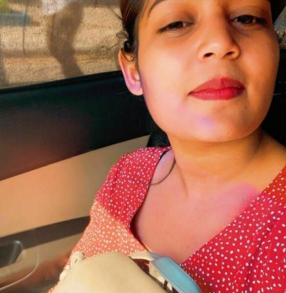 Indian hot girl ??