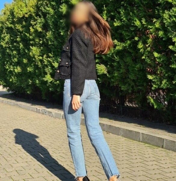 Real photos!! Only WhatsApp or Telegram! Dates only at HOTEL! I work in Darmstadt and Frankfurt! I'm kind and educated, rare virtues in our days. My passion: meet new people, stories, cultures, get into the bottom of life. Every new each experience is welcome. I accept dates only with real gentlemen. I like to have time to talk, drink something good with you and after that, have incredibile intim moments. Seeking pleasurable time! I want to give girlfriend experience. I accept kissing, deepthroat, anal. I can spend around 2hours with 600 eur. I must warn you that I don t answer phone calls because I like discretion in my privat life. I like to organise our schedule ahead of time. Last minut invitations are difficut cu accomodate. Kisses!!
