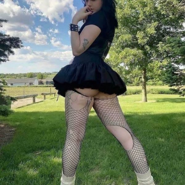 I like the company of gentlemen. I am a sexy girl, with a slim figure. I can make the perfect date for the most demanding gentlemen. My warm personality will immediately put the man at ease. An ideal companion for a romantic date or simply an intimate moment alone... I promise you an absolutely unforgettable moment!!!