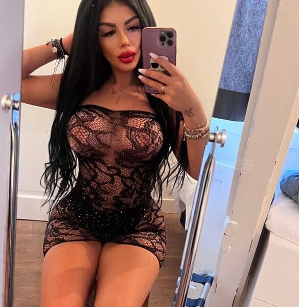 VIDEOCALL PROOF !!! Welcome to my profile. My name is Mya and these are my real photos, photos and parameters are fully consistent! I am an independent escort. I am chosen by men with impeccable taste, who value youth and natural beauty, without vulgarity! i accept calls or whatsapp. Xx Foto/video recording without face , kissing is extra !