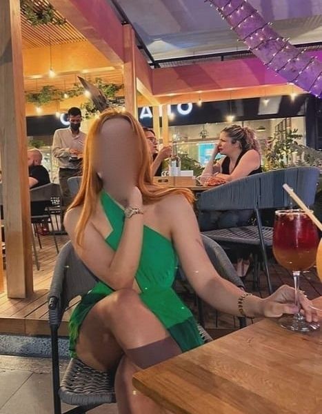 Hola me llamo MARIA , tengo 23 años, una chica simpática jovial y con mucha energia, para nuestra cita tengo sitio por el barrio de salamanca, mas concretamente en la zona diego de leon, PER si prefieres puedo ir a tu hotel. actualmente estudio voy a la uni, SOY ABSOLUTAMENTE NOVATA, Y ESPERO QUE SEPAS ENTENDER que no quedas con una profesional, soy particular asi que, en mis tiempos libres organizo mis citas, soy una chica muy agradable a la vista muy guapa, cariñosa y muy complaciente.. hablarme para concretar una cita.. un saludo