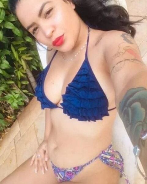 Novinha simpática e sem frescura, passando uma temporada na cidade! Venha me conhecer e descobrir seus desejos ocultos. Atendimento tranquilo e sem pressa! Sou uma mulher natural, carinhosa e toda fogosa. Espero você!Horário de atendimento: 24 horasCachê: R$ 100,00 – 30 minutos.