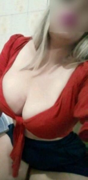 Olá meus amores, muito prazer! Sou uma acompanhante de luxo mineira, estilo namoradinha e sem frescuras. Sou bem fogosa e simpática, garanto que se sentirão muito bem com a minha companhia. Em meu atendimento beijo na boca e faço oral sem camisinha, dependendo da higiene do cliente. Anal tem cachê à parte. Faço massagens, vídeo chamadas e pernoites. Entrem em contato e vamos nos divertir! Poucos dias na cidade.Atendo 24 horas.Cachê a combinar.