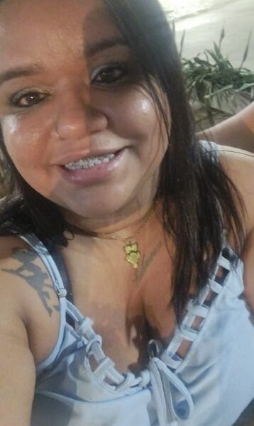 Olá. Sou plus size, não trabalho com anal, mas faço um vaginal que você nunca irá esquecer, buceta bem acochadinha, penetração com camisinha e faço um oral bem gostoso, porém não aceito gozar na boca. Sou estilo namoradinha, carinhosa, tímida e safadinha.Horário de atendimento: Das 10:00 às 20:00 horasCachê: R$ 100,00 – 1 hora.
