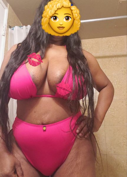 Come, I'll give you some erotic and relaxing massages 
You will have a relaxing massage and you will have a happy ending half an hour for 170 One hour 220